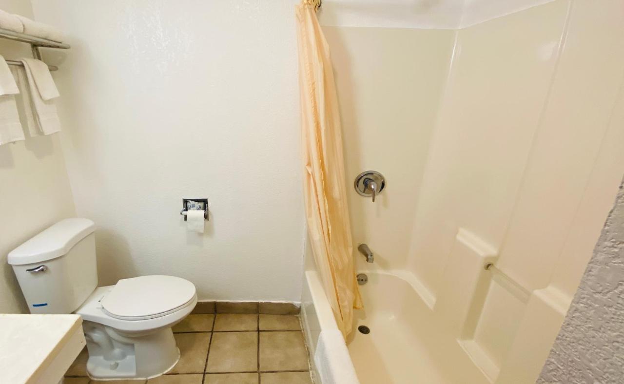 Budget Inn & Suites Freer Esterno foto